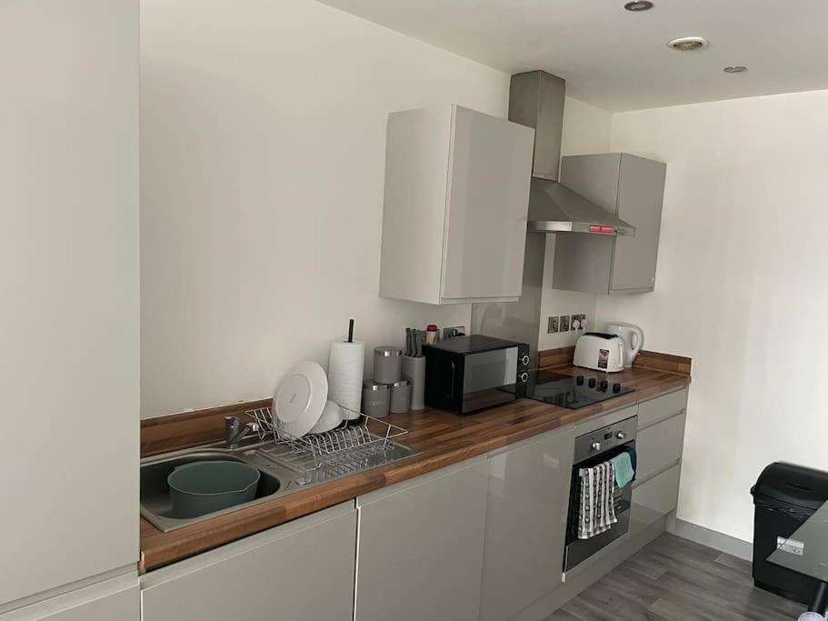 Stylish City-centre 1-bed Flat Apartment Wolverhampton