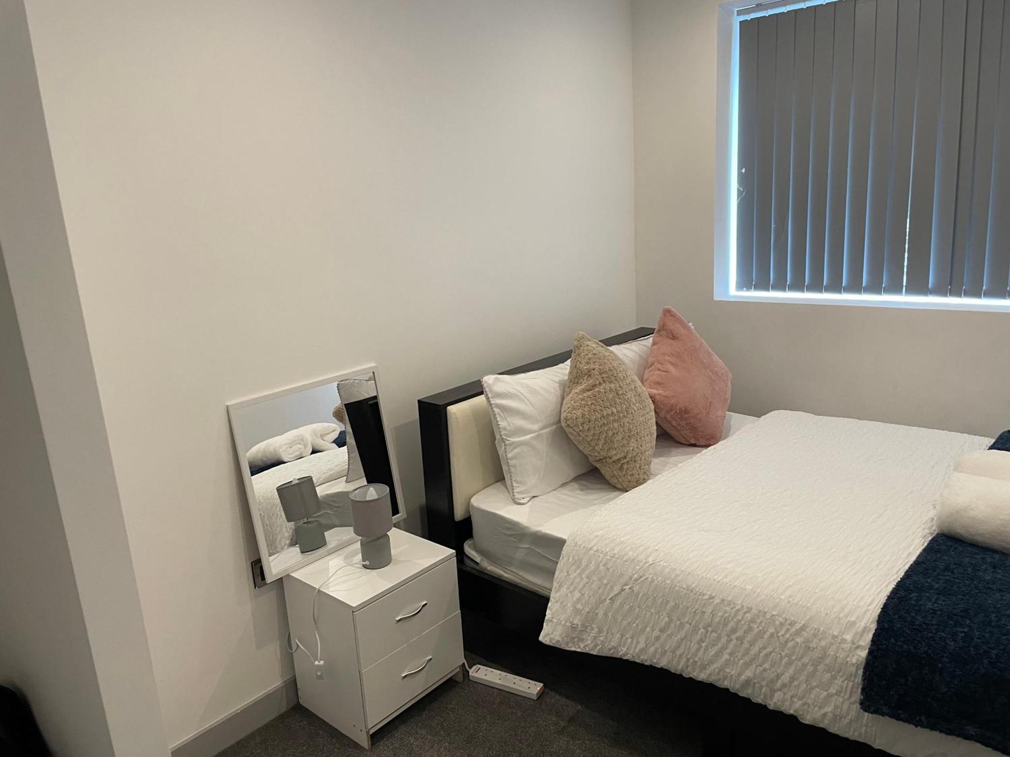 Stylish City-centre 1-bed Flat Wolverhampton